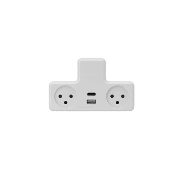 מפצל חשמל T עם 2 שקעים וחיבור TYPE C + USB מבית SEMICOM SWITCH
